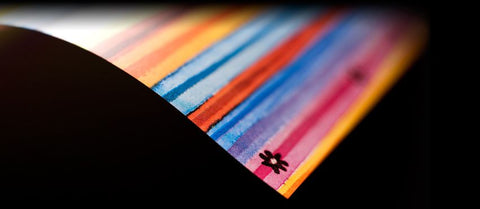 Kleurrijke Strepen Inpakpapier – Vrolijk en Energiek